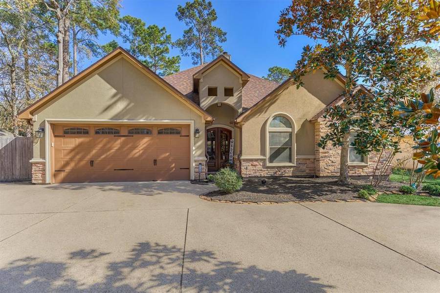 3230 Lazy Lake LN, Montgomery, TX 77356