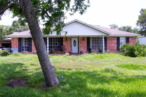 221 Jamison DR,  Angleton,  TX 77515