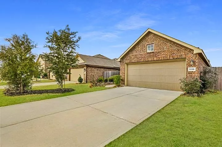 New Caney, TX 77357,18816 Genova Bay CT