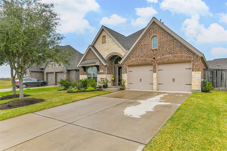 2333 Brayden Mills LN, League City, TX 77573