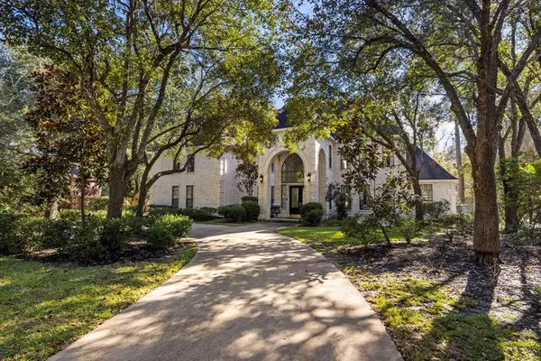 50 W Eden Elm CIR, The Woodlands, TX 77381