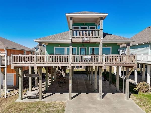 1317 Emerald DR, Crystal Beach, TX 77650