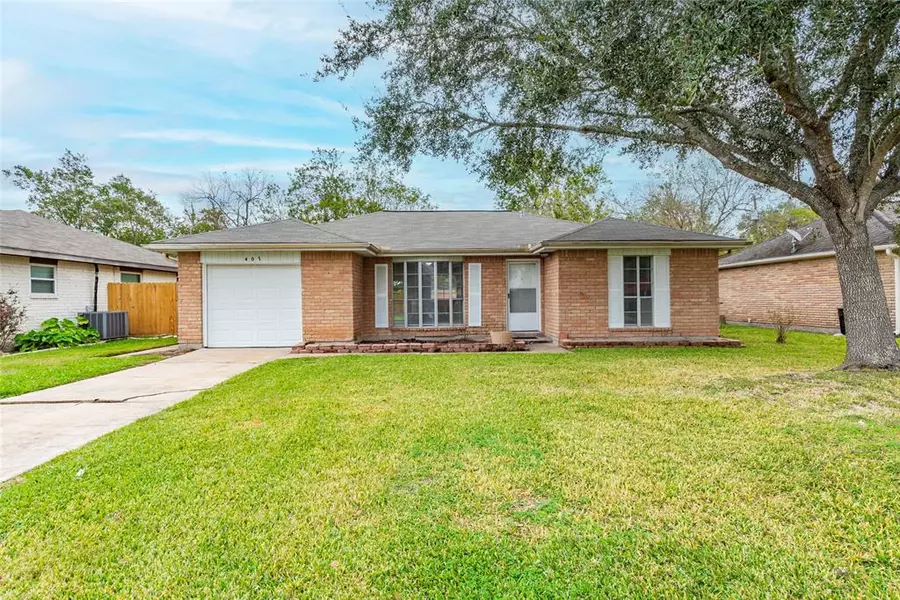 407 Bellmar LN, Friendswood, TX 77546