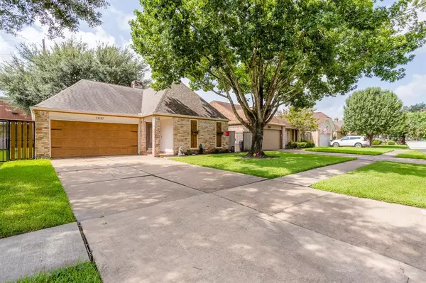 Meadows Place, TX 77477,11727 Brook Meadows LN