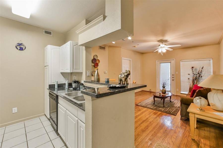 1330 Old Spanish TRL #5204, Houston, TX 77054