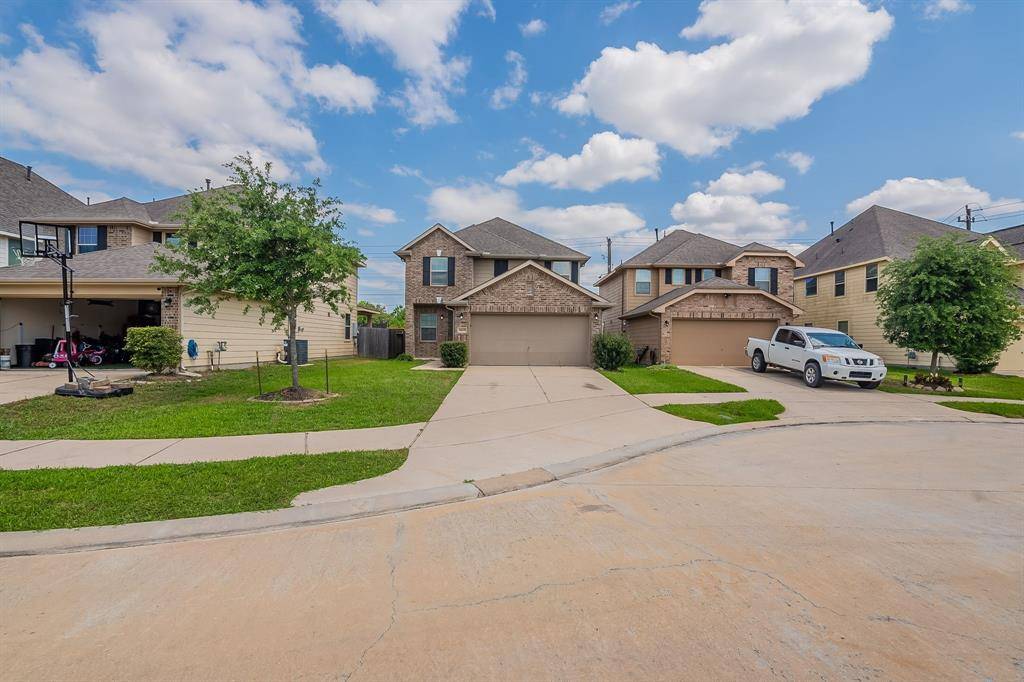 14235 Rim Side TRL, Houston, TX 77045