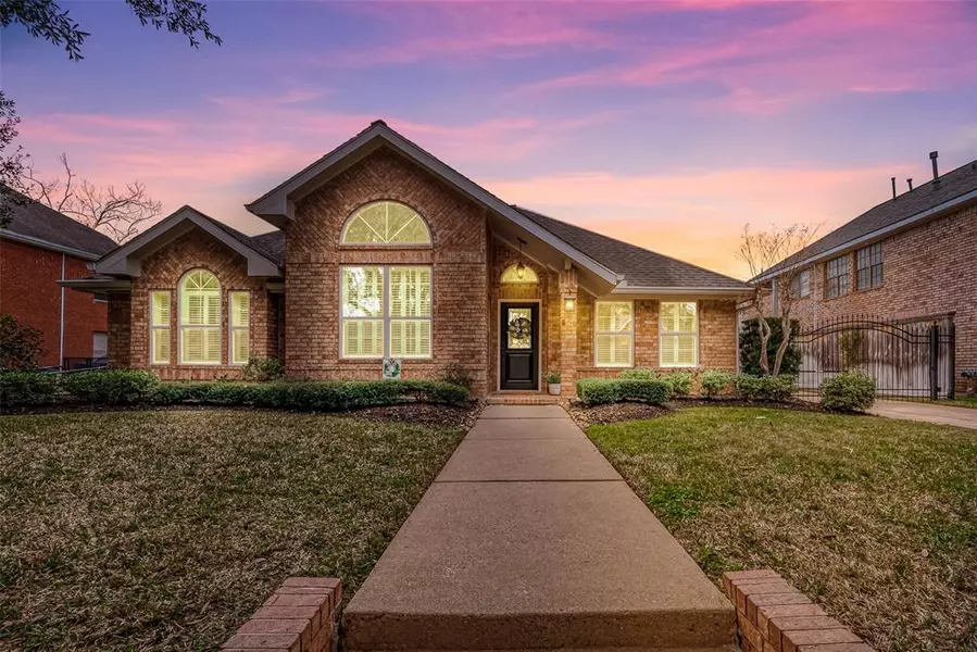 3446 Amphora CIR, Sugar Land, TX 77479