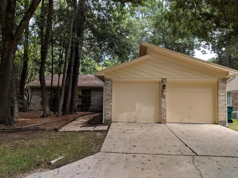 26 W Broken Oak CT, The Woodlands, TX 77381