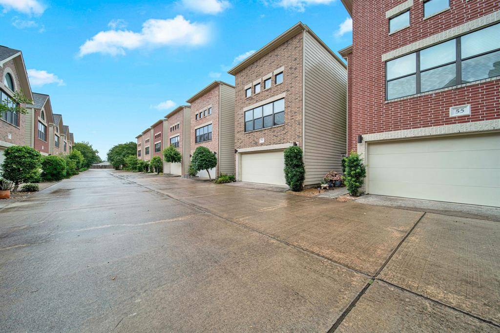 Houston, TX 77018,650 Westcross ST #56
