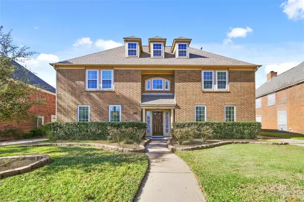 5 Regents PARK, Sugar Land, TX 77479