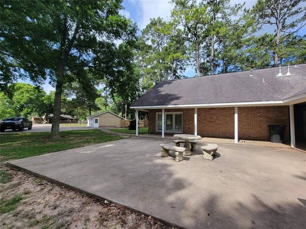 12070 Old County RD #2, Willis, TX 77378