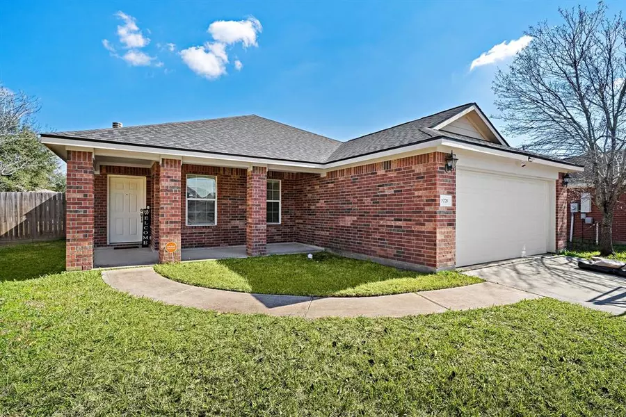 1978 Magnolia CIR, Dayton, TX 77535