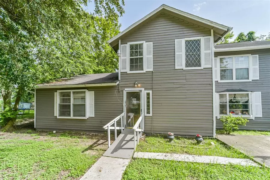 3014 Caplin ST, Houston, TX 77026