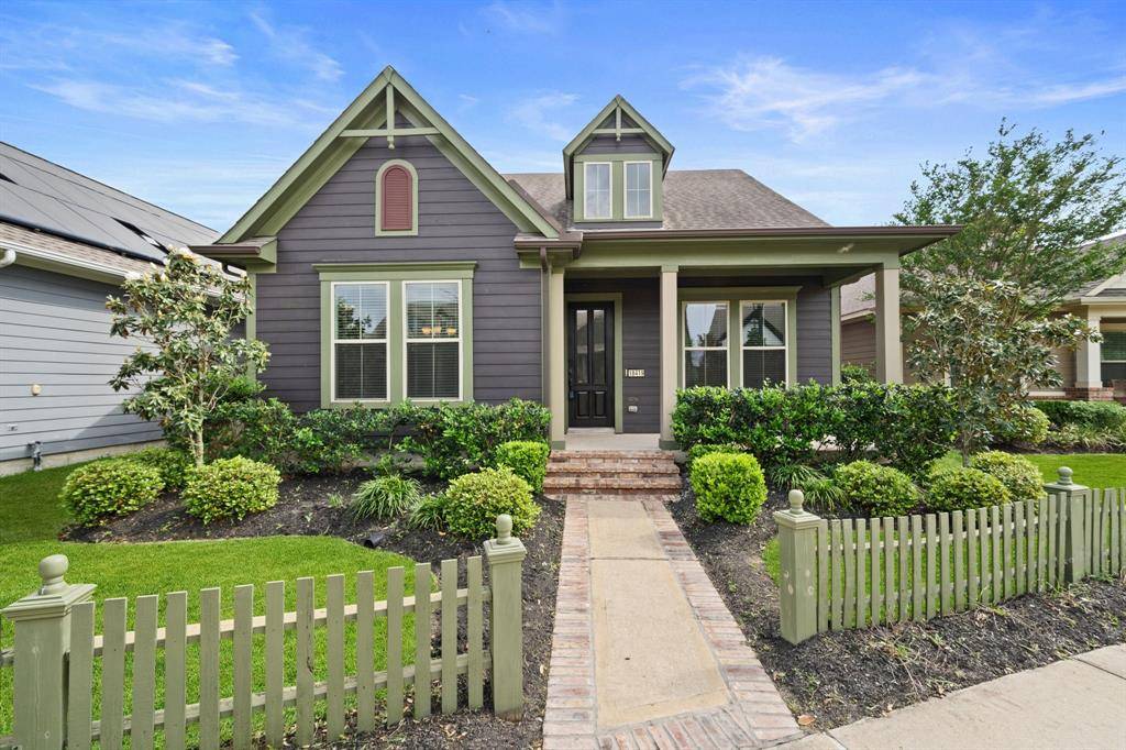 18419 Blue Hollow Heights Dr, Cypress, TX 77433