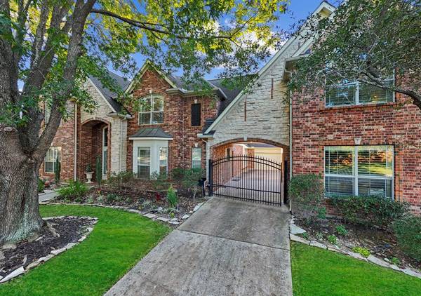 10103 Earlington Manor DR, Spring, TX 77379