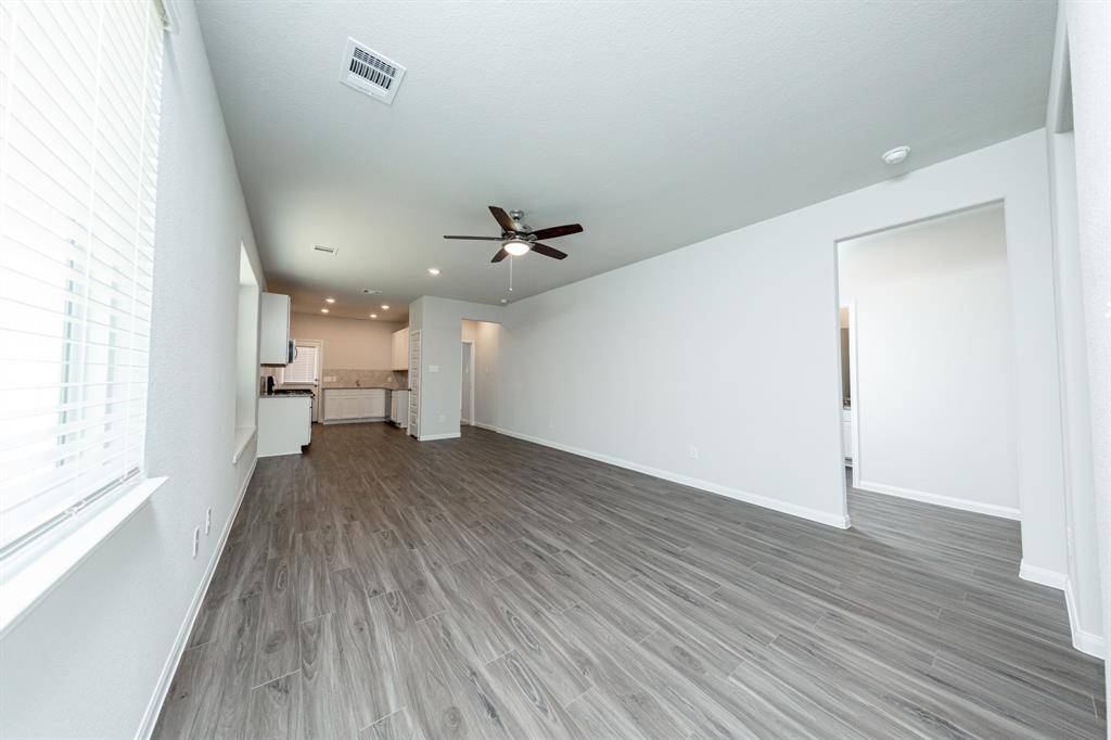 Conroe, TX 77384,2332 Mooneye CT