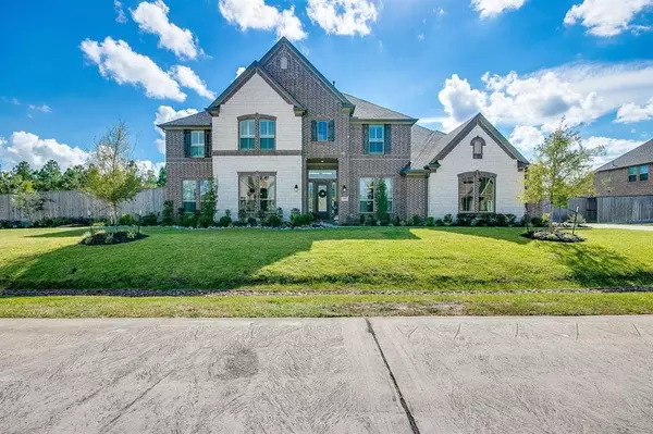 904 Pinecrest CT, Friendswood, TX 77546