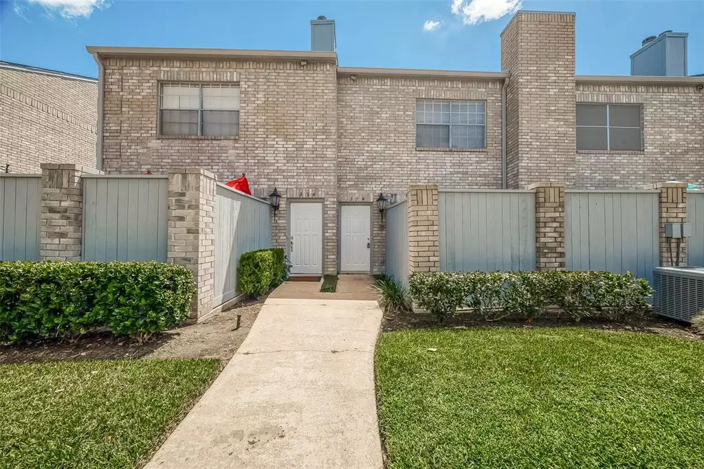 Houston, TX 77042,378 Wilcrest DR #378