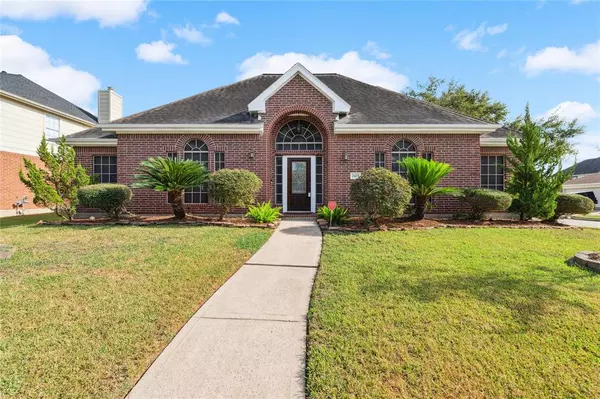 2425 Dixie Woods DR, Pearland, TX 77581