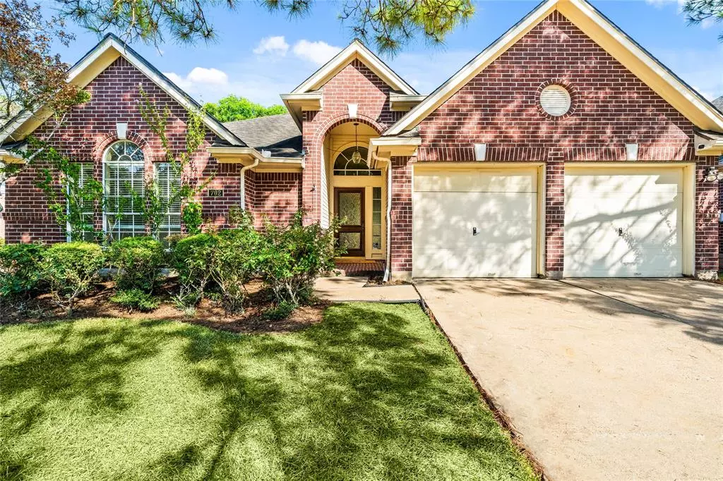 Sugar Land, TX 77479,702 Knoll Forest DR