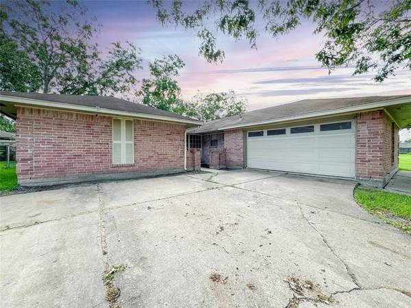 10314 Sagetrail DR, Houston, TX 77089