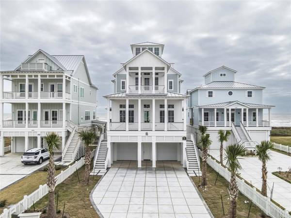 11365 Beachside DR, Galveston, TX 77554