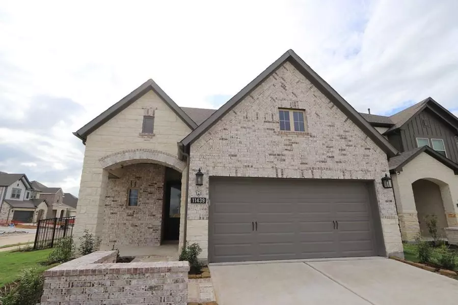 11439 Gossamer Wing LN, Cypress, TX 77433