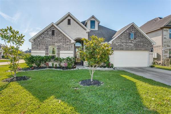 312 W Bend DR,  League City,  TX 77573