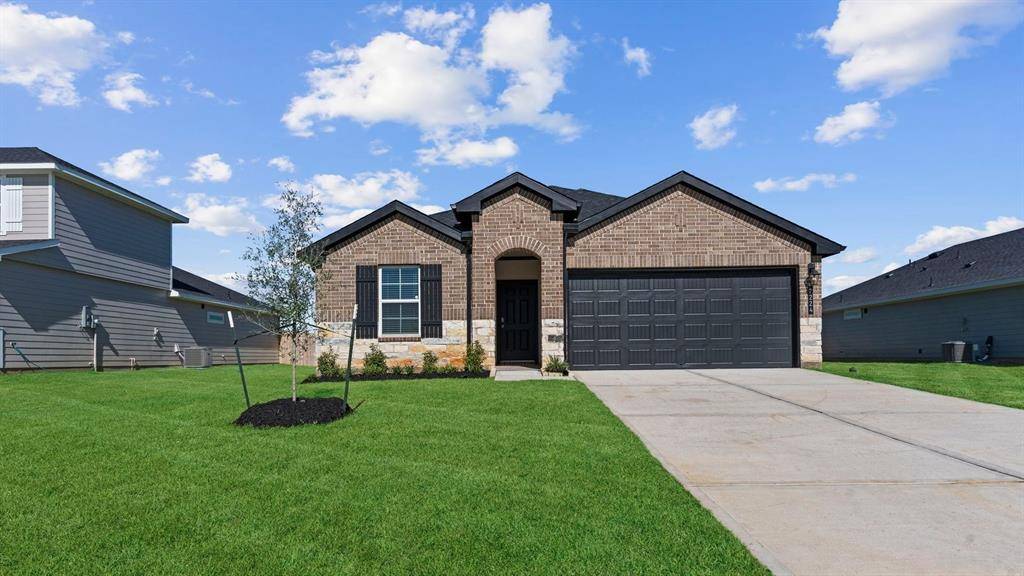 5002 Cheery Cove Drive, Fresno, TX 77545