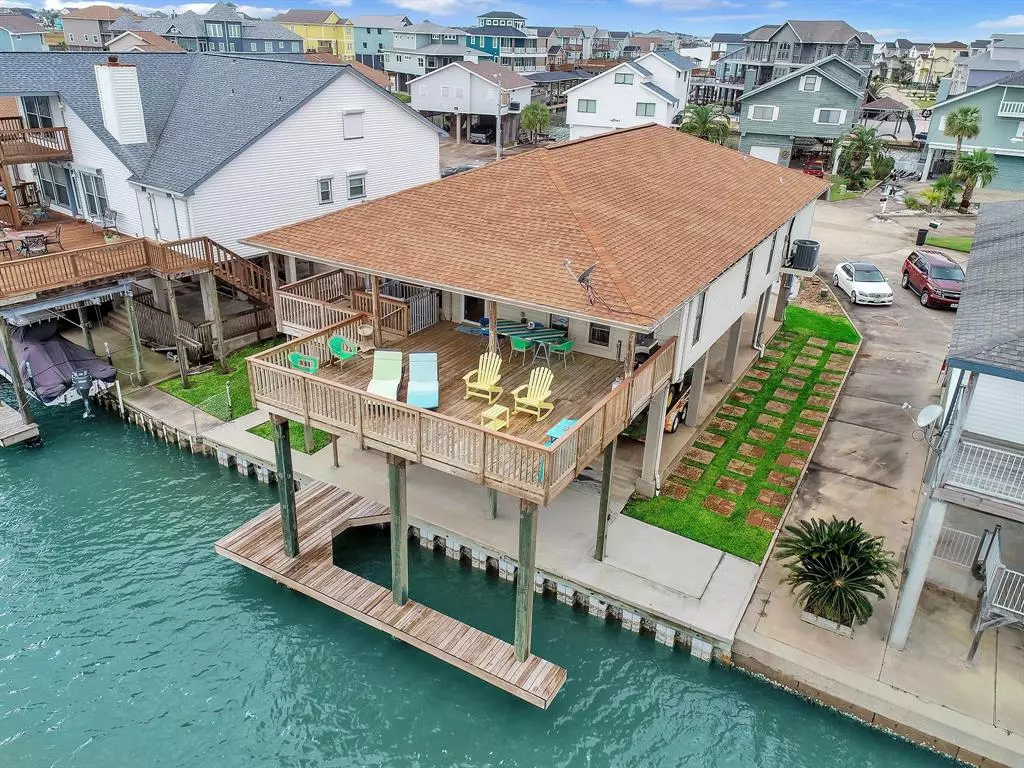 Tiki Island, TX 77554,336 Admiral CIR