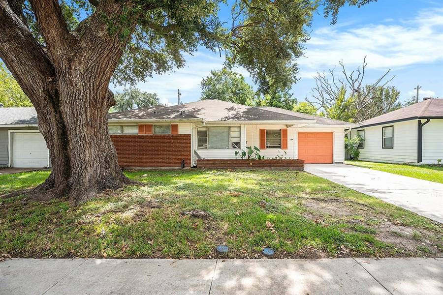 209 W 3rd ST, Deer Park, TX 77536