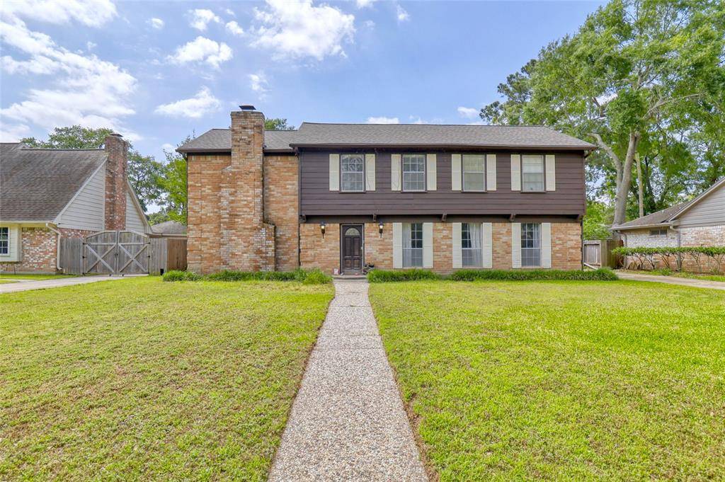 8115 Fernbrook Ln LN, Houston, TX 77070