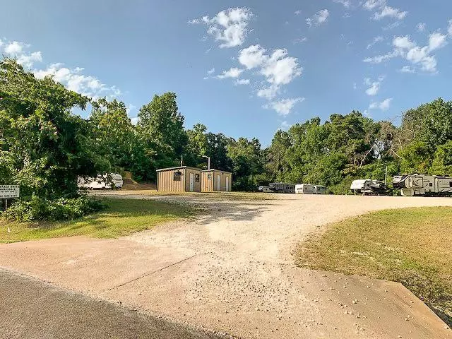 405 Navarro Road, Crockett, TX 75835