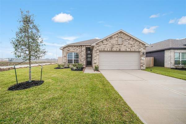 782 Dewberry RD, La Marque, TX 77568