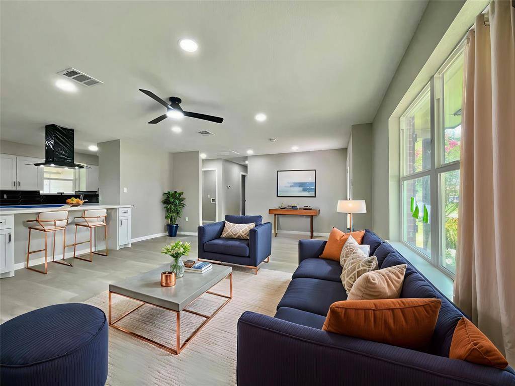 5039 Briscoe ST, Houston, TX 77033