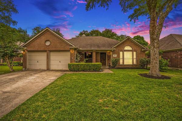 212 Sharnoll CIR, League City, TX 77573