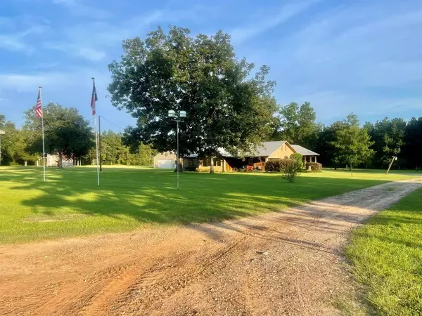 Hillister, TX 77624,878 County Road 4535