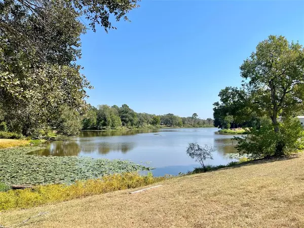 Hempstead, TX 77445,000 Bonnie Lake Dr