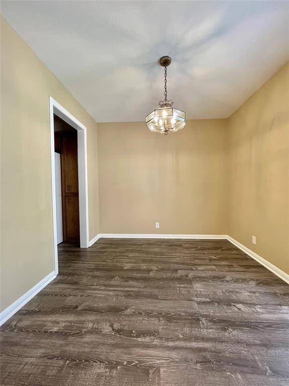 Clute, TX 77531,241 Crestwood ST