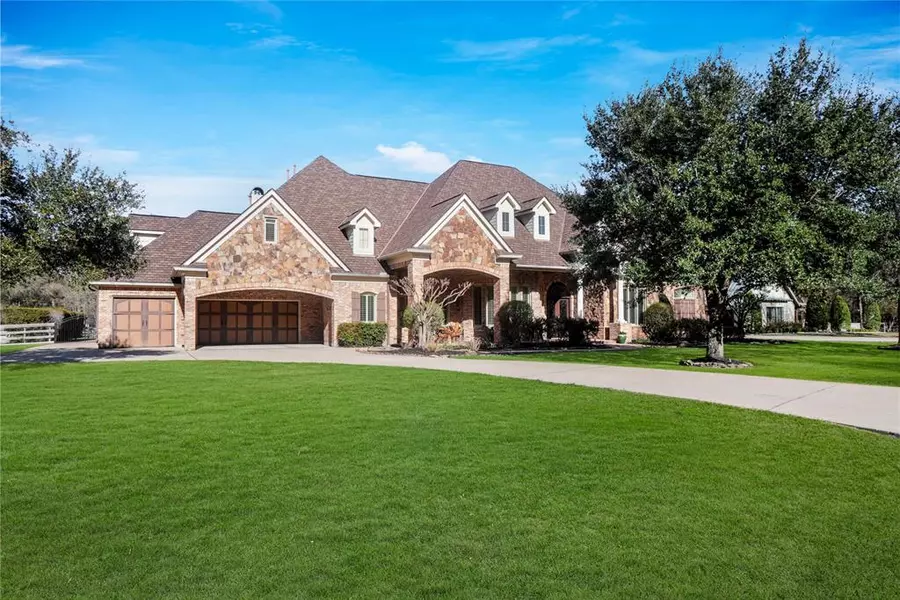 12626 Hunters Canyon LN, Cypress, TX 77429