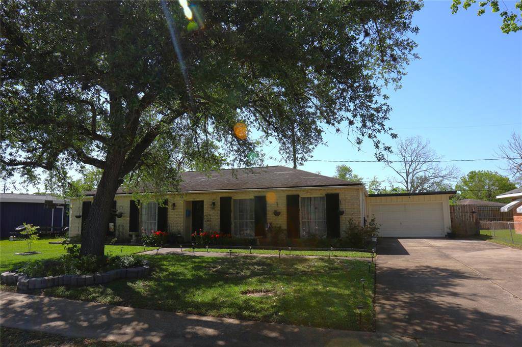Lake Jackson, TX 77566,203 Birch ST