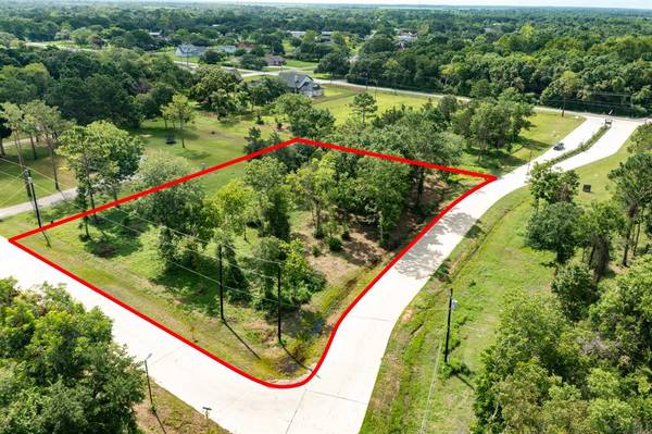 2815 Hackberry RUN,  Alvin,  TX 77511