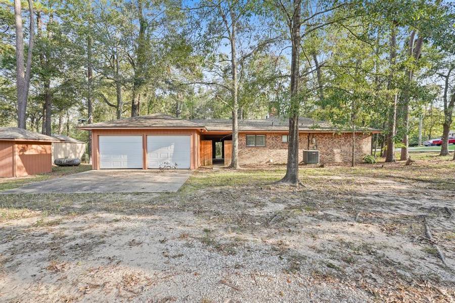 290 Maple LN, Woodbranch, TX 77357