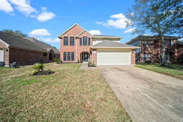 4815 Lochman LN, Pearland, TX 77584