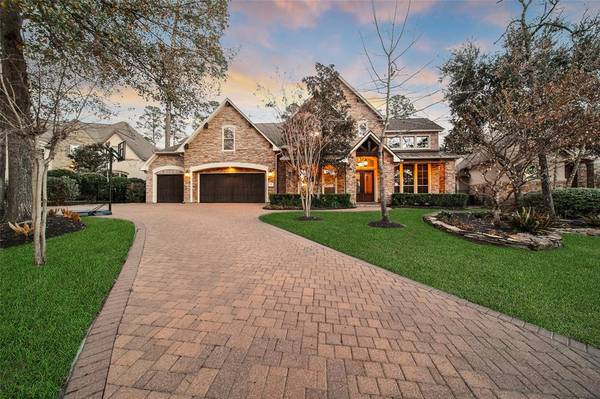 14 Player Pines CT, The Woodlands, TX 77382