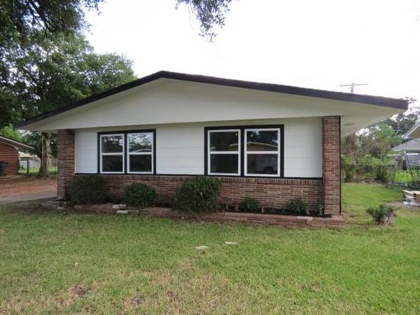 4224 Philmont AVE, Port Arthur, TX 77642