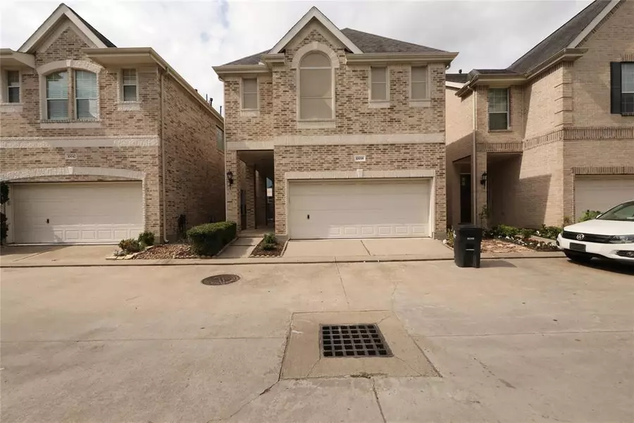 10038 Holly Chase DR, Houston, TX 77042