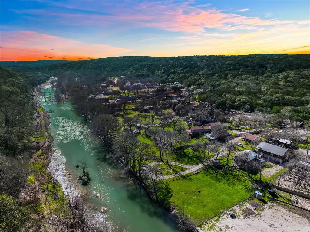 New Braunfels, TX 78132,8672 River RD