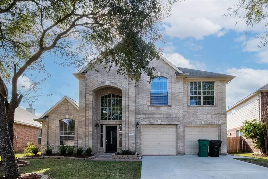 15123 Snow Hill CT, Sugar Land, TX 77498