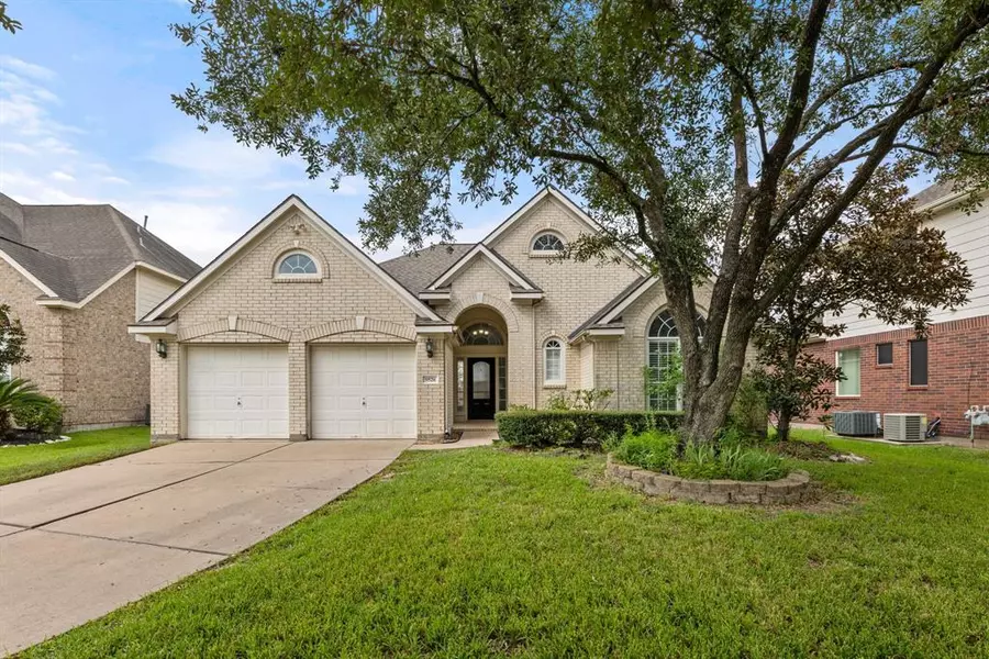 9526 Skipping Stone LN, Houston, TX 77064